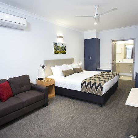 טוומבה Altitude Motel Apartments מראה חיצוני תמונה