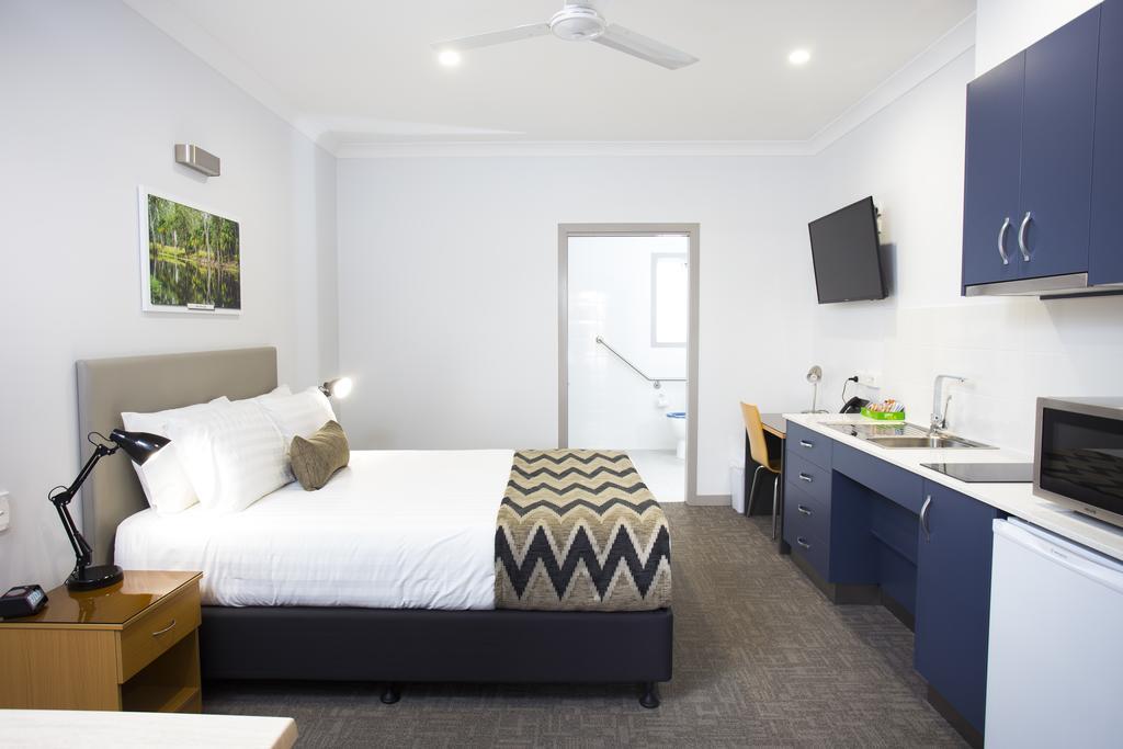 טוומבה Altitude Motel Apartments מראה חיצוני תמונה
